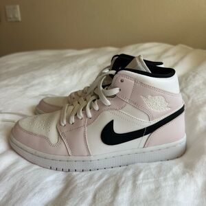 Air Jordan 1 Mid “Barely Rose”